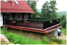 Widok budynku, w którym mieszczą się apartamenty